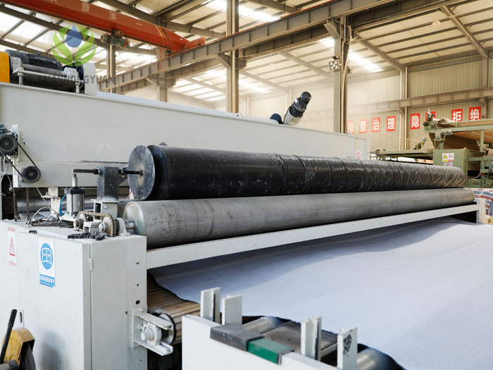 防水毯生產(chǎn)設(shè)備